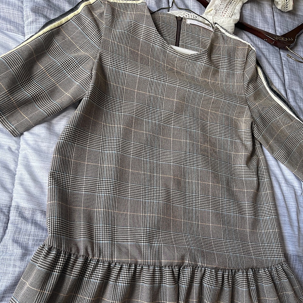 Zara dress. Perfect condition.